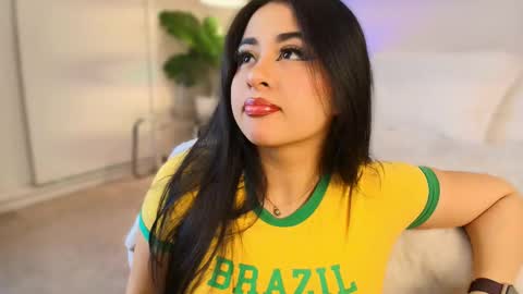 Liana  online show from 02-19-26, 07:04