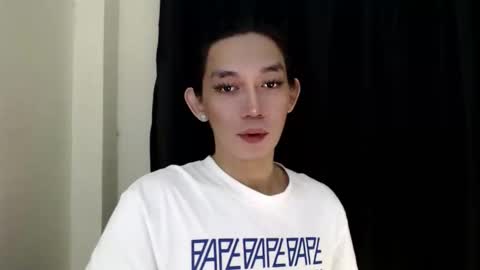 Queen Lucifer online show from 12-15-25, 04:33