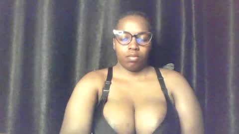 QUEEN online show from 07-22-26, 04:04