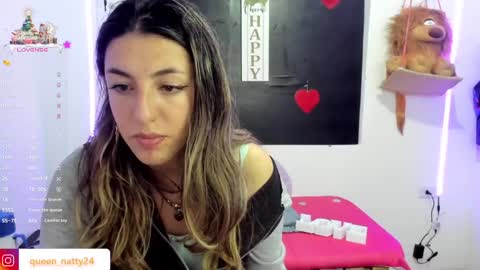 queen_natttyy online show from 01-10-25, 08:07