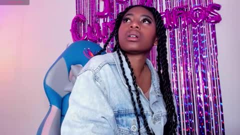   online show from 10-19-25, 12:28