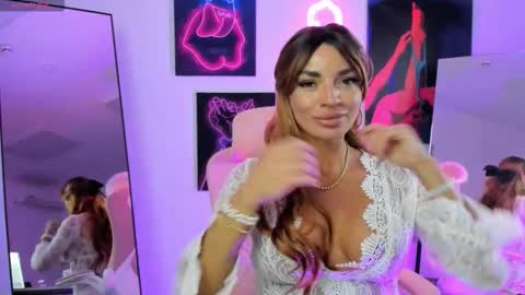 queen_violetta_ online show from 10-07-25, 03:20