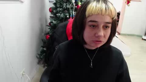 Snapshot of queen_zafiro88 chatting on 11-22-25, 02:27 Zafiro ILL BROADCAST UNTIL DECEMBER Onlyfans online show from 11-22-25, 02:27