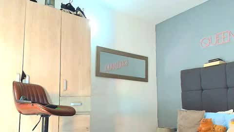 ALICE online show from 11-05-25, 01:22