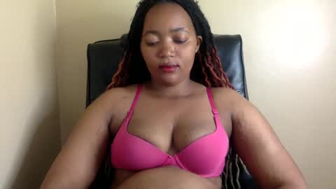 Queenbebony2 online show from 12-12-24, 07:30