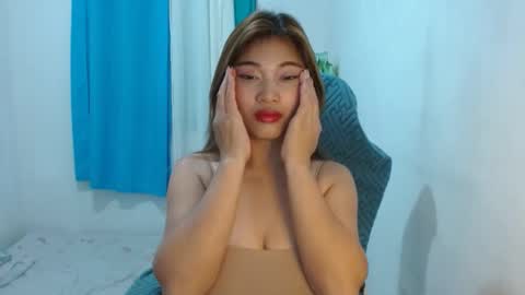 queen online show from 02-19-25, 04:55