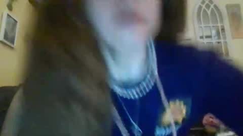queencrimsonlvx online show from 05-07-26, 12:54