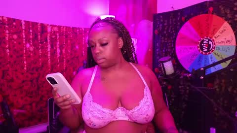 Snapshot of queencroze chatting on 05-04-26, 06:26 Queen Cherise Roze online show from 05-04-26, 06:26
