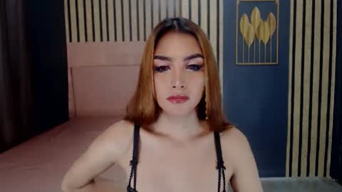 queenemeraldts online show from 12-19-24, 06:23