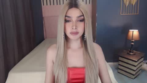 queenemeraldts online show from 03-07-25, 02:36