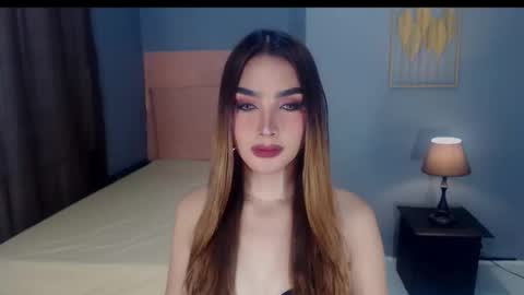 queenemeraldts online show from 09-16-25, 02:01