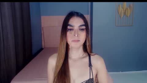 queenemeraldts online show from 10-11-25, 02:55