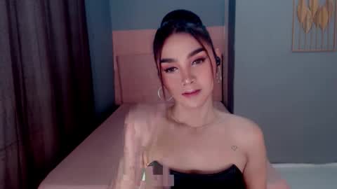 queenemeraldts online show from 11-27-25, 02:57