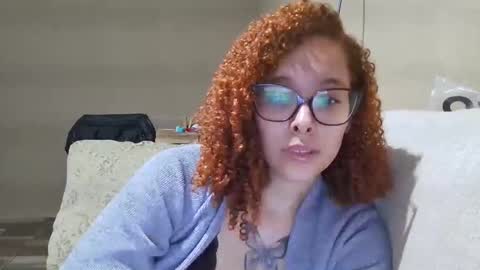 Snapshot of queengeek777 chatting on 12-19-25, 07:26 Domina Moon online show from 12-19-25, 07:26