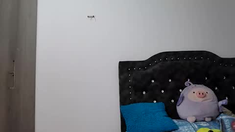 QUEENJEENN online show from 10-27-25, 07:18