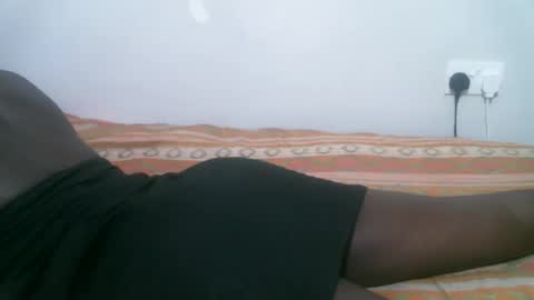 Snapshot of queenkesha chatting on 12-04-25, 12:03 queenkesha online show from 12-04-25, 12:03