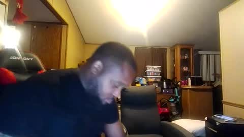 Snapshot of queenking55 chatting on 06-10-26, 04:56 Queen N King Fun Night online show from 06-10-26, 04:56
