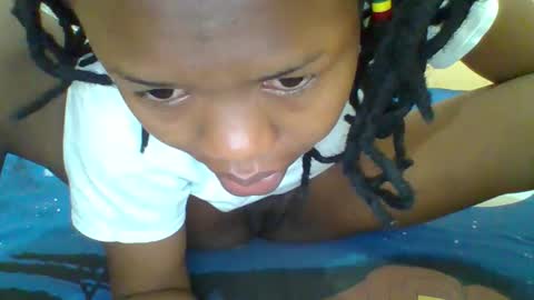 queenleona61 online show from 10-03-25, 05:15