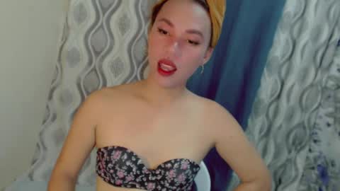 Snapshot of queenlust18 chatting on 06-29-26, 03:24 queenlust18 online show from 06-29-26, 03:24