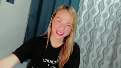 Snapshot of queenlust18 chatting on 07-02-26, 03:17 queenlust18 online show from 07-02-26, 03:17
