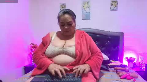 VickyBoobss online show from 07-18-26, 01:43