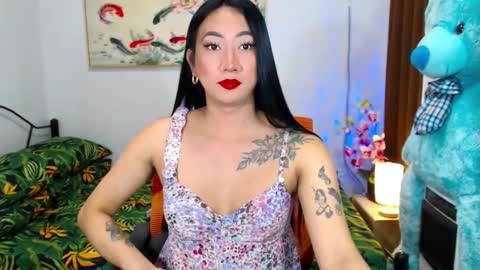 Snapshot of queenmistressts chatting on 02-02-25, 10:24 QUEEN online show from 02-02-25, 10:24