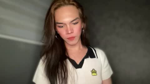 Snapshot of queenn_xxx chatting on 10-08-25, 12:58 QUEEN online show from 10-08-25, 12:58