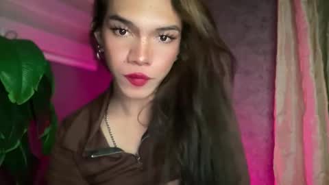 QUEEN online show from 03-04-26, 11:55