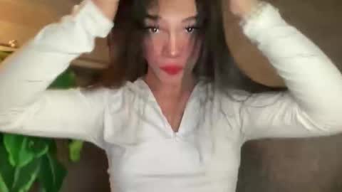 QUEEN online show from 03-09-26, 05:39