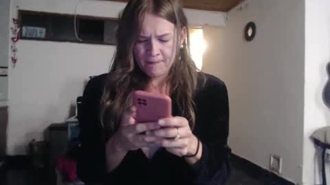 Snapshot of queennicky88 chatting on 05-07-26, 01:22 Nico online show from 05-07-26, 01:22