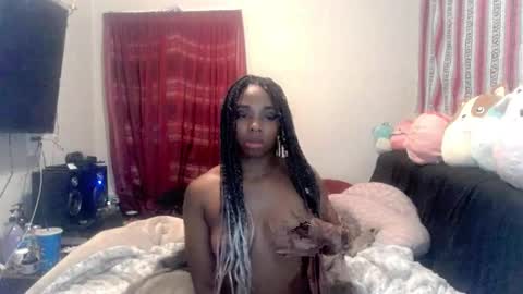 QueenOfHearts online show from 02-09-25, 07:27