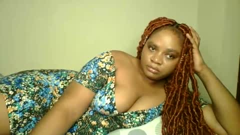 Snapshot of queenofsouls chatting on 02-26-25, 05:31 . online show from 02-26-25, 05:31