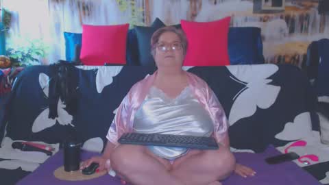 QueenPammy online show from 03-26-26, 08:09