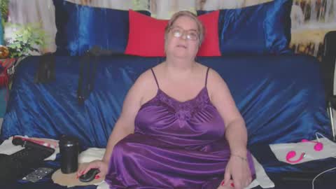 QueenPammy online show from 04-22-26, 05:54