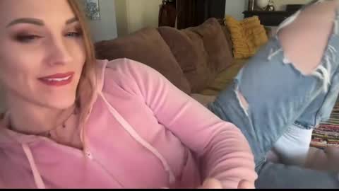 Bree online show from 02-13-26, 09:44