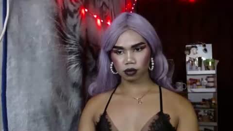 Snapshot of queenpinayebony_xx chatting on 04-09-26, 03:50 queenpinayebony_xx online show from 04-09-26, 03:50