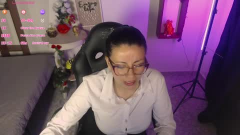 queenrose94 online show from 04-09-26, 12:43