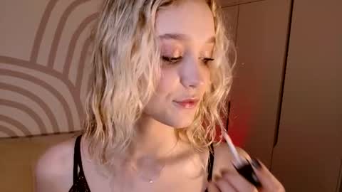 Serena XoXo online show from 07-04-26, 12:11