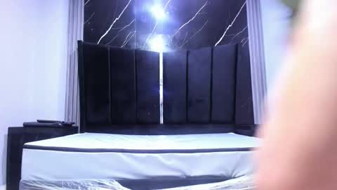 queenstarhyl online show from 04-25-26, 01:41