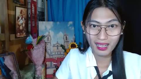 queensteffi online show from 12-19-24, 10:10