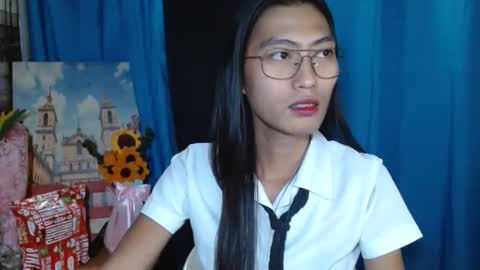 queensteffi online show from 12-22-24, 06:15