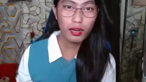 Snapshot of queensteffi chatting on 07-08-26, 07:40 queensteffi online show from 07-08-26, 07:40