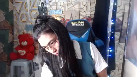 Snapshot of queensteffi chatting on 08-03-26, 08:34 queensteffi online show from 08-03-26, 08:34