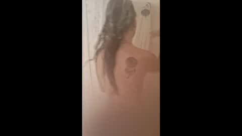 Snapshot of queenstonermami chatting on 02-06-26, 05:23 queenstonermami online show from 02-06-26, 05:23