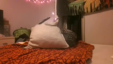 Snapshot of queenstonermami chatting on 06-09-26, 03:01 queenstonermami online show from 06-09-26, 03:01