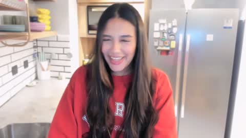 Snapshot of queenv66 chatting on 02-02-25, 01:12 Val - online show from 02-02-25, 01:12