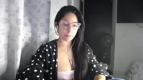 Paola online show from 05-13-26, 05:05