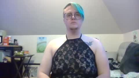Snapshot of queerlyjaz chatting on 09-13-25, 02:11 queerlyjaz online show from 09-13-25, 02:11