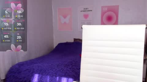 Snapshot of queitsharm_ chatting on 07-27-26, 05:47 Anna online show from 07-27-26, 05:47