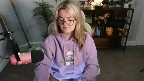 Bri online show from 11-15-25, 03:04